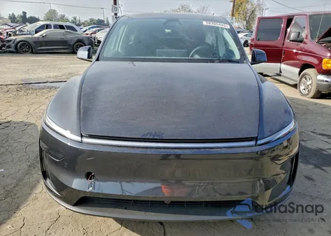 2026 Tesla Model Y z USA, uszkodzony, nr VIN 7SAYGDEE5TF522934